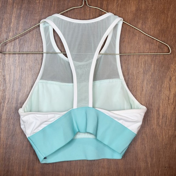 Aerie White & Turquoise Woman’s Racerback Unlined Sportsbra Size Small - Picture 6 of 7